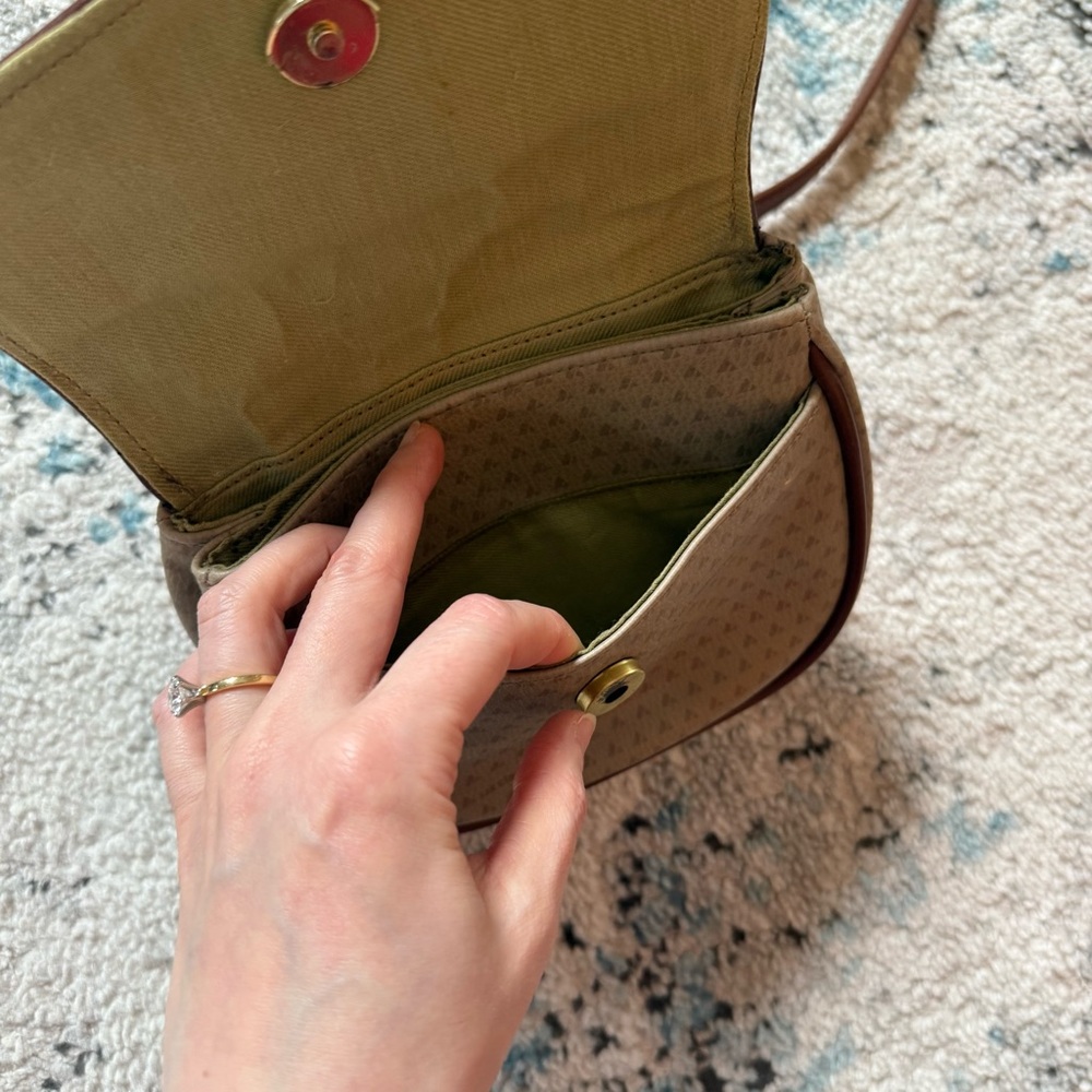 Vintage Liz Claiborne Crossbody - Picture 12 of 13